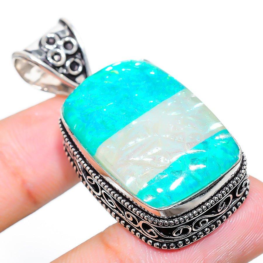 Подвеска из натурального зеленого тройного опала из стерлингового серебра 925 пробы 1,85 дюйма E7j72
Подвеска из натурального зеленого тройного опала из стерлингового серебра 925 пробы 1,85 дюйма E7j72