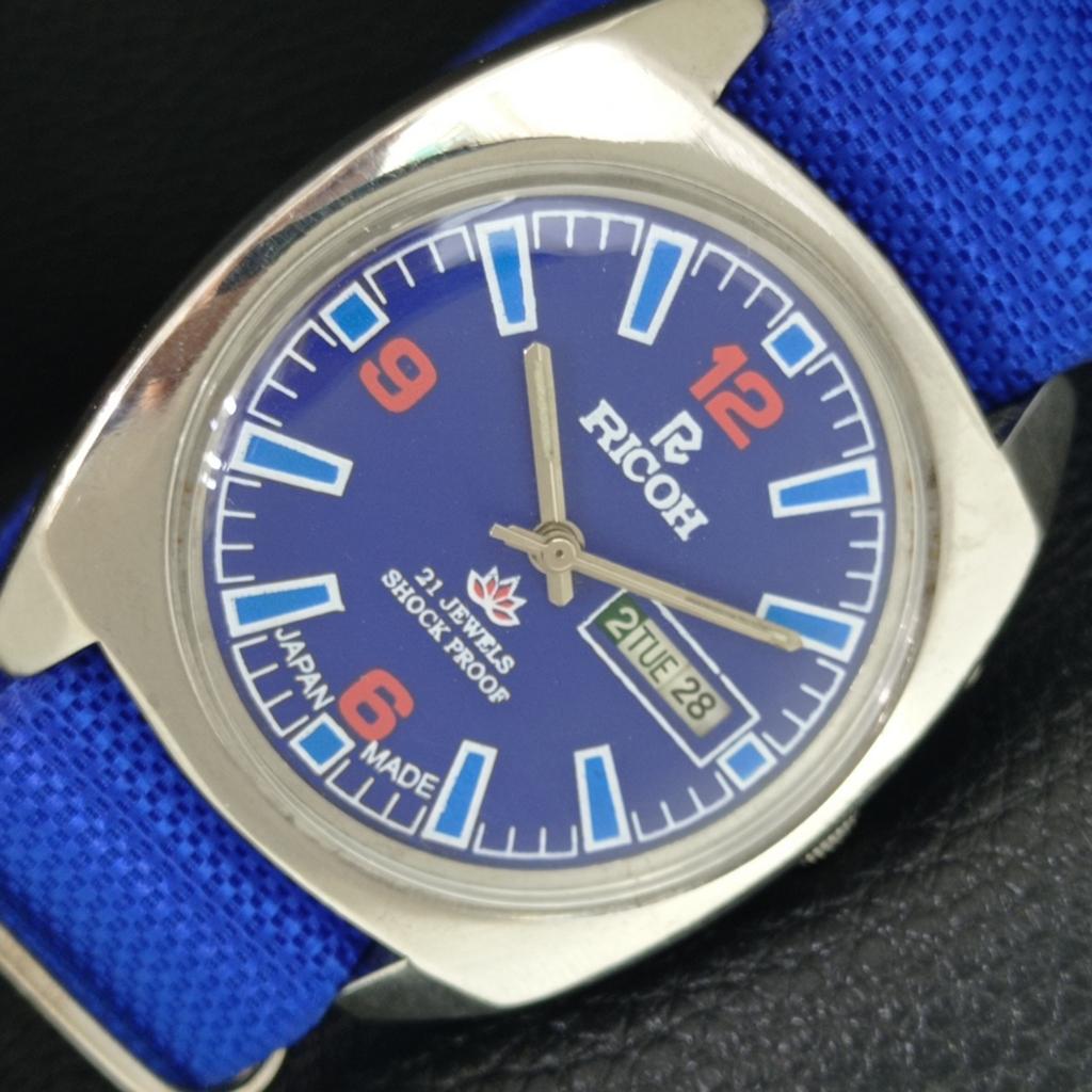 AUTOMATIC VINTAGE RICOH R31 JAPAN MENS BLUE COLOR DIAL WATCH a707719-1
AUTOMATIC VINTAGE RICOH R31 JAPAN MENS BLUE COLOR DIAL WATCH a707719-1