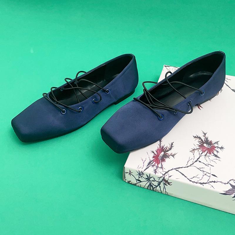 Новинка лета и осени, балетки с квадратным носком на шнуровке с неглубоким вырезом, атласные туфли Мэри Джейн, универсальная обувь 39 синий
Новинка лета и осени, балетки с квадратным носком на шнуровке с неглубоким вырезом, атласные туфли Мэри Джейн, универсальная обувь 39 синий