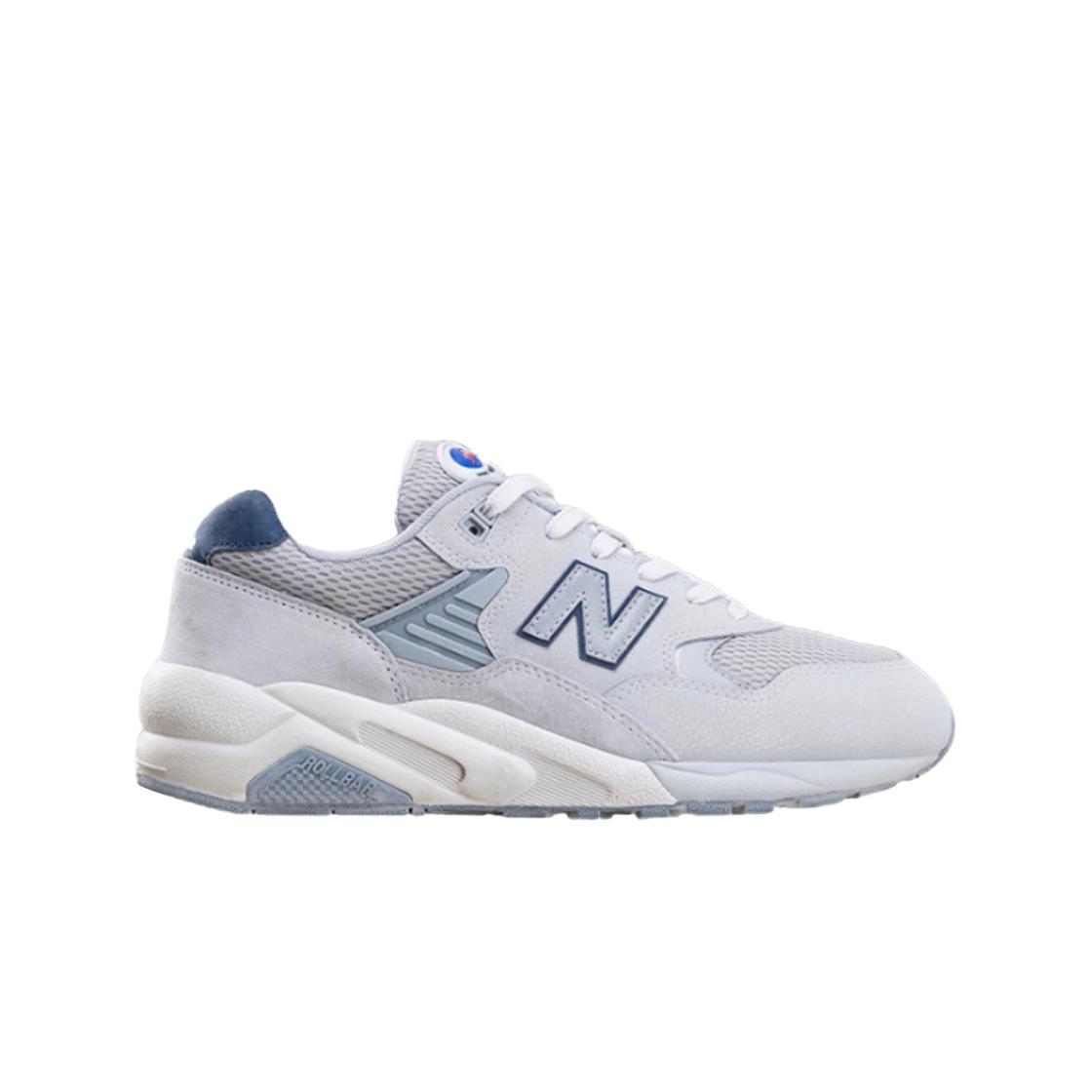 New Balance 580 Raincloud Silver Metallic 235
New Balance 580 Raincloud Silver Metallic 235