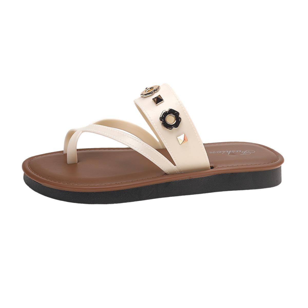 European station 2025 new casual fashion flat-bottomed flip-flops temperament versatile beach cool slippers 36
European station 2025 new casual fashion flat-bottomed flip-flops temperament versatile beach cool slippers 36