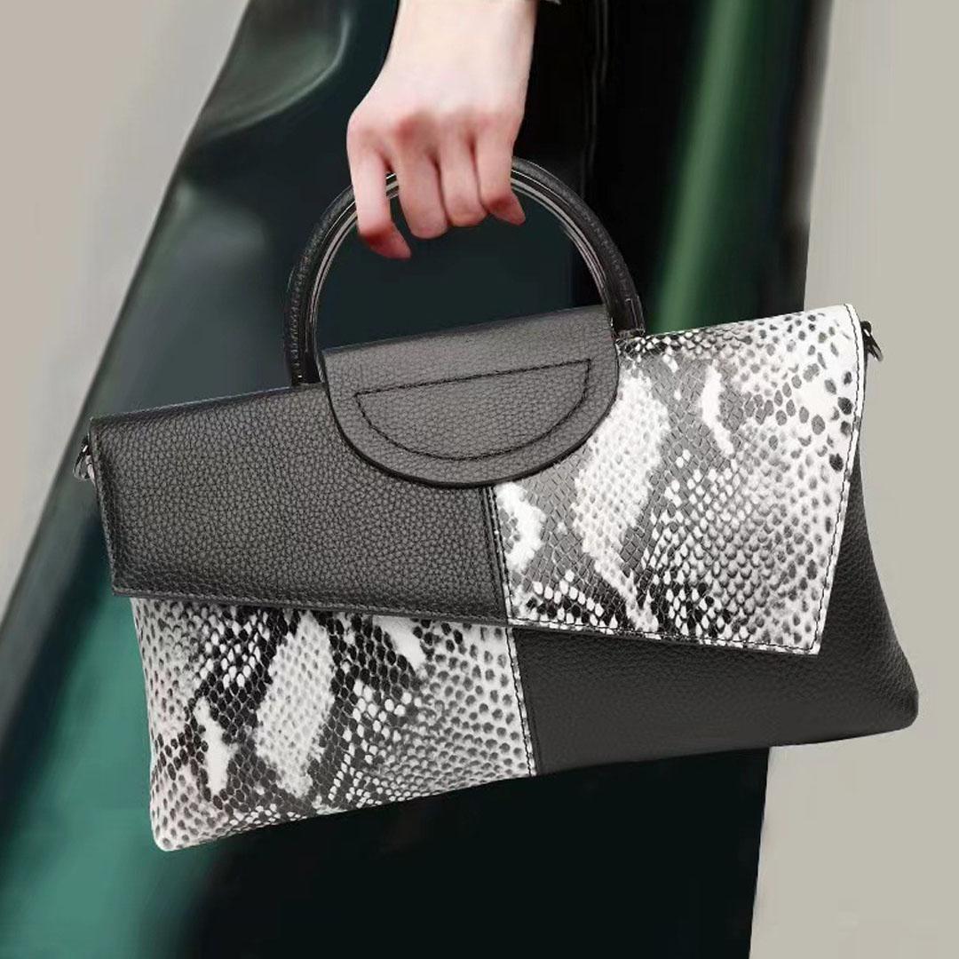 Snake Skin Texture Handheld Bag for Women New Trendy Handheld Bag for Women s Fashi One Shoulder Crossbody Banquet Bag білий
Snake Skin Texture Handheld Bag for Women New Trendy Handheld Bag for Women s Fashi One Shoulder Crossbody Banquet Bag білий