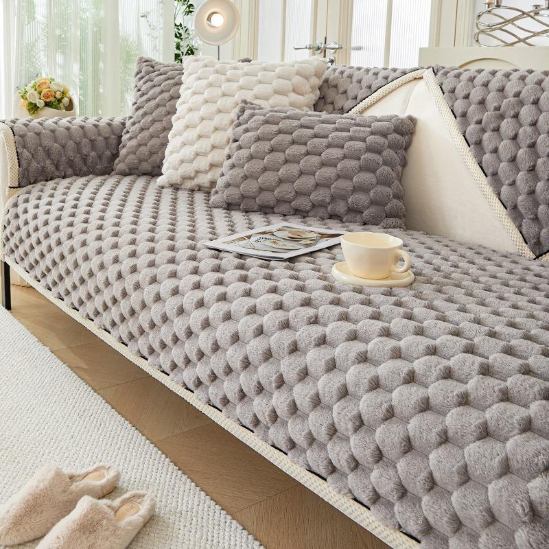 Новый стиль плюшевое полотенце для дивана зимнее утолщенное в форме сот с краем плюшевый чехол для дивана мягкая нескользящая подушка для дивана универсальная 70*70cm
Новый стиль плюшевое полотенце для дивана зимнее утолщенное в форме сот с краем плюшевый чехол для дивана мягкая нескользящая подушка для дивана универсальная 70*70cm