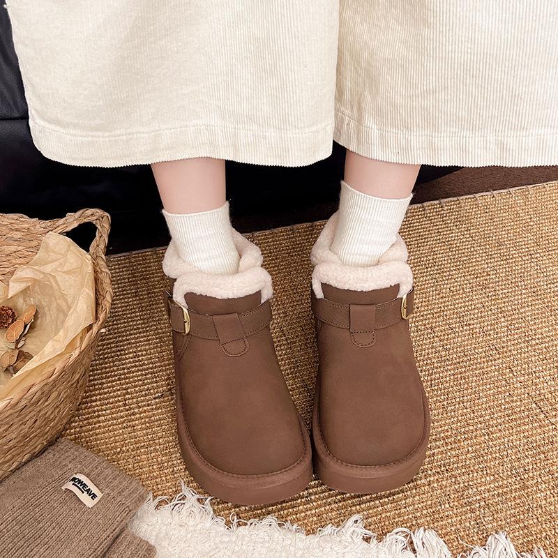 Winter new thick-soled snow boots women s velvet thickened snow cotton non-slip retro 40
Winter new thick-soled snow boots women s velvet thickened snow cotton non-slip retro 40
