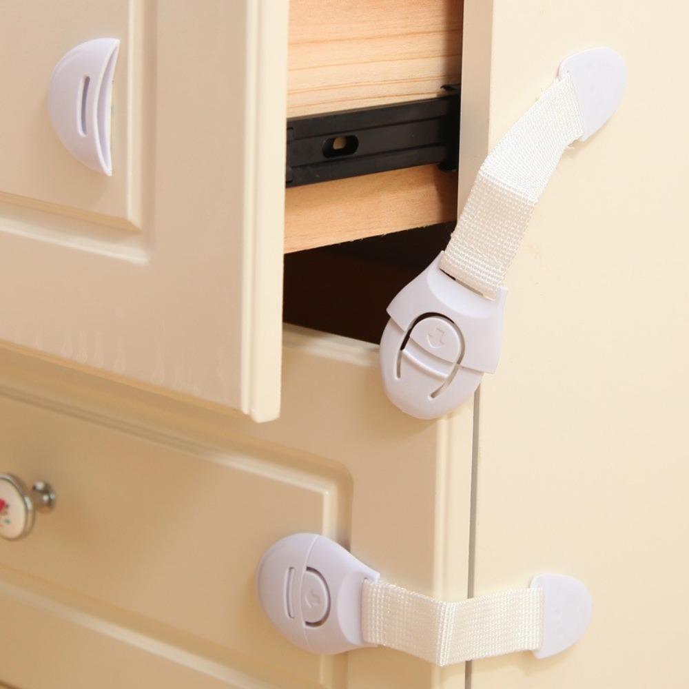 2pcs Multifunctional Baby Cloth Belt Lock Extended Webbing Lock Child Safety Lock Toilet 2pcs
2pcs Multifunctional Baby Cloth Belt Lock Extended Webbing Lock Child Safety Lock Toilet 2pcs