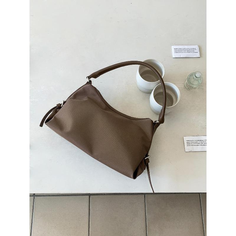 Новая женская сумка-тоут однотонная на плечо маленькая квадратная сумка универсальная мягкая кожа нишевая сумка подмышку женская коричневый