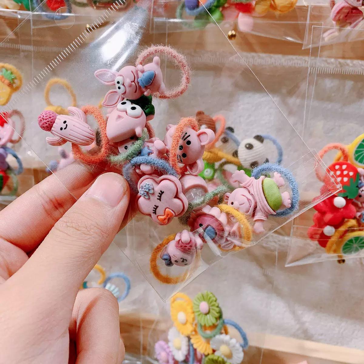 YANRONG, 10 шт., милые повязки для волос с героями мультфильмов для девочек, безвредные резинки для волос для новорожденных, резинки для большого пальца, подходят для тонких волос, детские аксессуары
YANRONG, 10 шт., милые повязки для волос с героями мультфильмов для девочек, безвредные резинки для волос для новорожденных, резинки для большого пальца, подходят для тонких волос, детские аксессуары