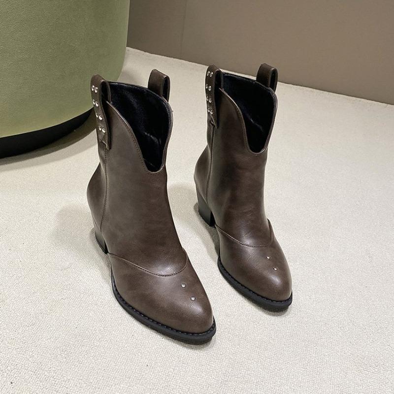 Модные ботинки с пряжками-ремнями 2025 Весна Новые ботинки с острым носком в британском стиле Ретро Универсальные 39
Модные ботинки с пряжками-ремнями 2025 Весна Новые ботинки с острым носком в британском стиле Ретро Универсальные 39