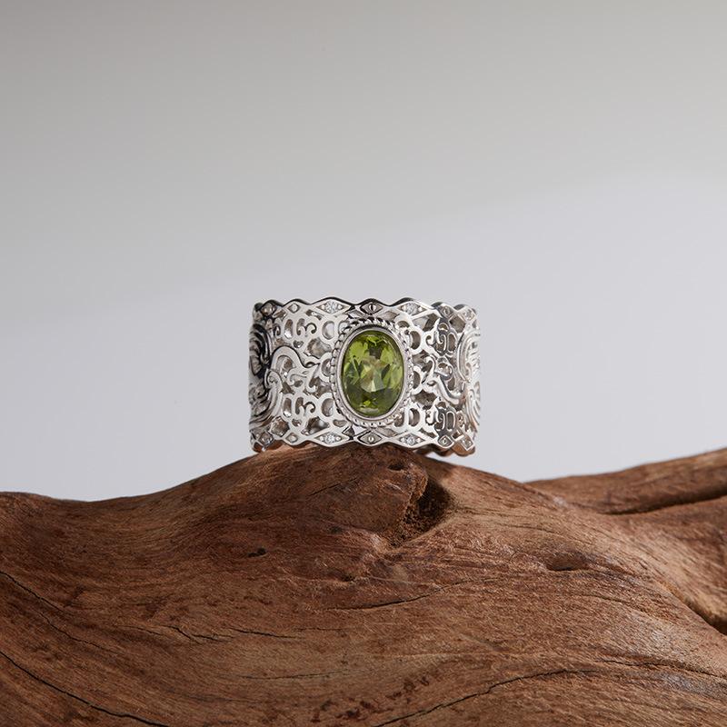S925 Sterling Silver Inlaid With Natural Peridot Aquamarine Colored Treasure Ring Men S And Women S Retro High-End Earrings
S925 Sterling Silver Inlaid With Natural Peridot Aquamarine Colored Treasure Ring Men S And Women S Retro High-End Earrings