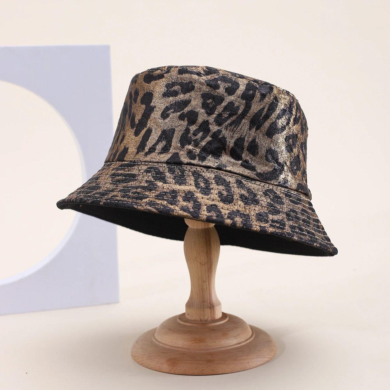 Hip Hop Bucket Hats for Women Wide Brim Leopard Sunshade Punk Casual Spring Summer Trendy Accessory Unisex Party Club Flat Top 56-58cm
Hip Hop Bucket Hats for Women Wide Brim Leopard Sunshade Punk Casual Spring Summer Trendy Accessory Unisex Party Club Flat Top 56-58cm