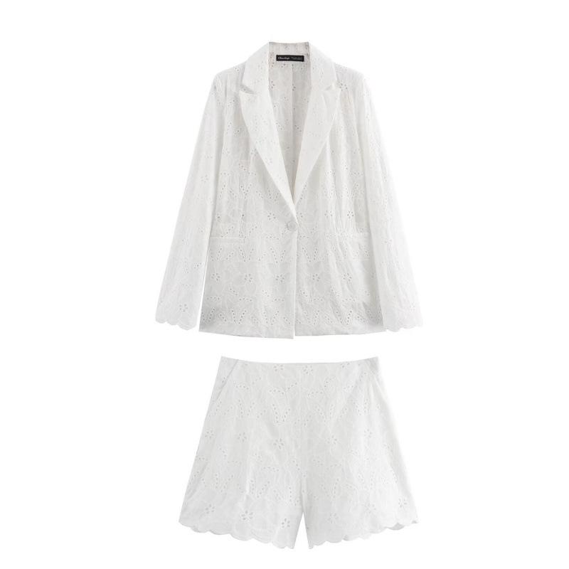 European & American Style Sexy Hollow-Out Embroidered Suit: Summer Jacket and Shorts Set for Women M
European & American Style Sexy Hollow-Out Embroidered Suit: Summer Jacket and Shorts Set for Women M