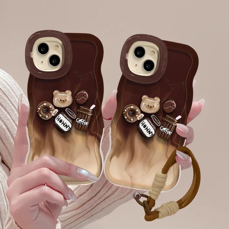 Чехол для мобильного телефона Smudge Coffee Bear Doll с двойной подставкой, подходит для Apple 16PRO 15/14 Силиконовый противоударный 13 Нишевый iphone 16
Чехол для мобильного телефона Smudge Coffee Bear Doll с двойной подставкой, подходит для Apple 16PRO 15/14 Силиконовый противоударный 13 Нишевый iphone 16