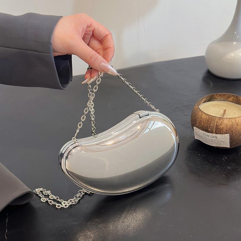 Women Acrylic Clutch Bags Pea Shape Ladies Handbags Purse Metallic Acrylic Shell Fancy Chain Shoulder Bag for Party Prom срібний
Women Acrylic Clutch Bags Pea Shape Ladies Handbags Purse Metallic Acrylic Shell Fancy Chain Shoulder Bag for Party Prom срібний
