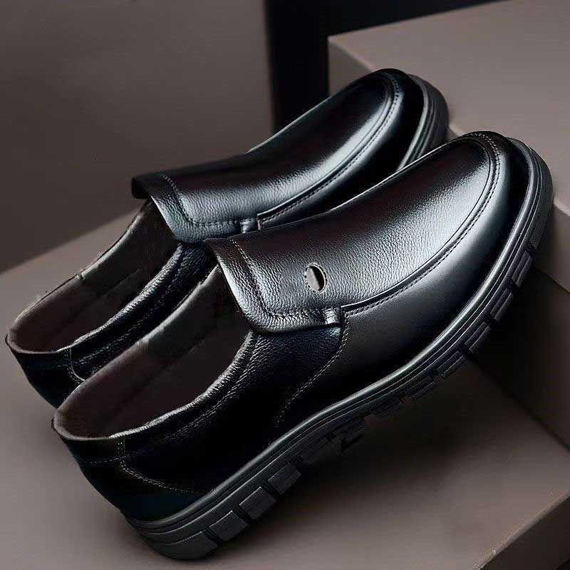 Чоловічі зимові черевики з натуральної шкіри - Утеплені флісом та бавовною для татусів середнього та старшого віку 44
Чоловічі зимові черевики з натуральної шкіри - Утеплені флісом та бавовною для татусів середнього та старшого віку 44