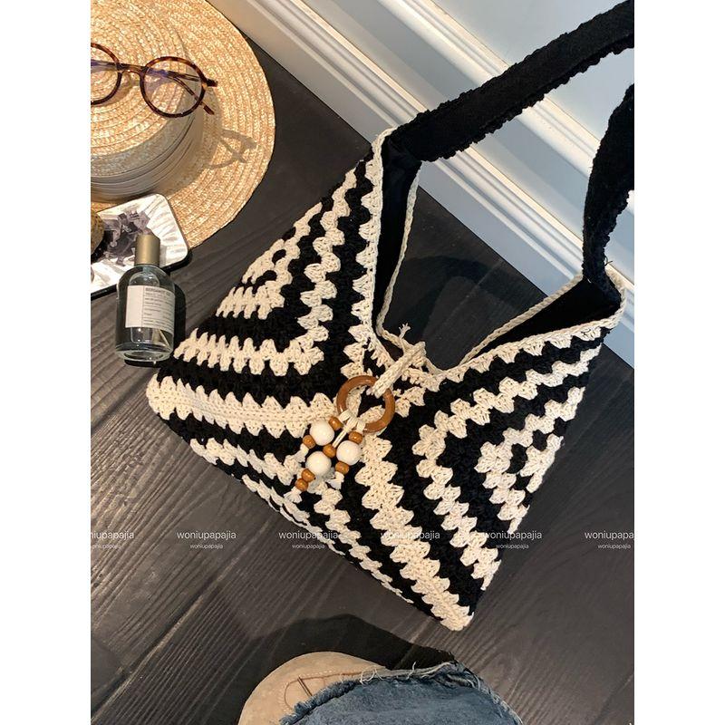 Grandma GE Hand-Woven Bag Women s 2025 New Arrival Summer Seaside Vacation Beach Bag Large Capacity Straw Shoulder Bag Black
Grandma GE Hand-Woven Bag Women s 2025 New Arrival Summer Seaside Vacation Beach Bag Large Capacity Straw Shoulder Bag Black