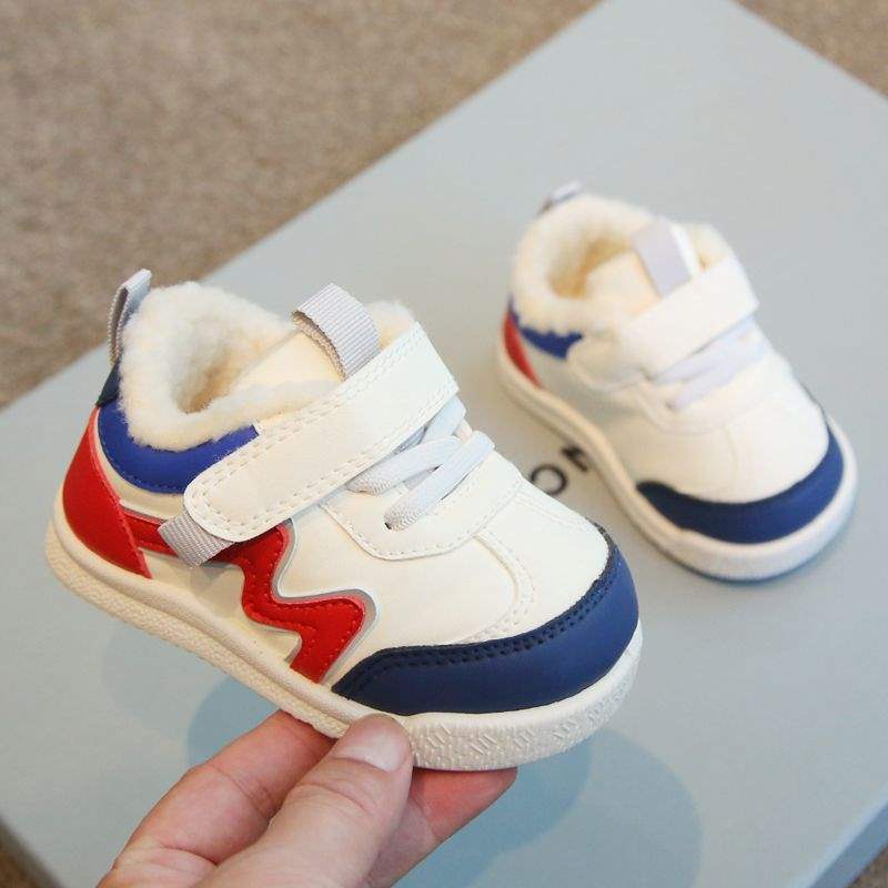 Winter velvet baby shoes soft sole non-slip baby toddler shoes thickened children s sports shoes boys and girls board shoes 23 yards/inner length 16cm
Winter velvet baby shoes soft sole non-slip baby toddler shoes thickened children s sports shoes boys and girls board shoes 23 yards/inner length 16cm
