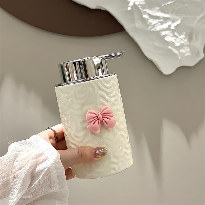 European Ceramic Irregular Pattern Lotion Bottle Luxury Soap Dispenser Travel Shampoo Moisture Bottling Bathroom Accessories New
European Ceramic Irregular Pattern Lotion Bottle Luxury Soap Dispenser Travel Shampoo Moisture Bottling Bathroom Accessories New