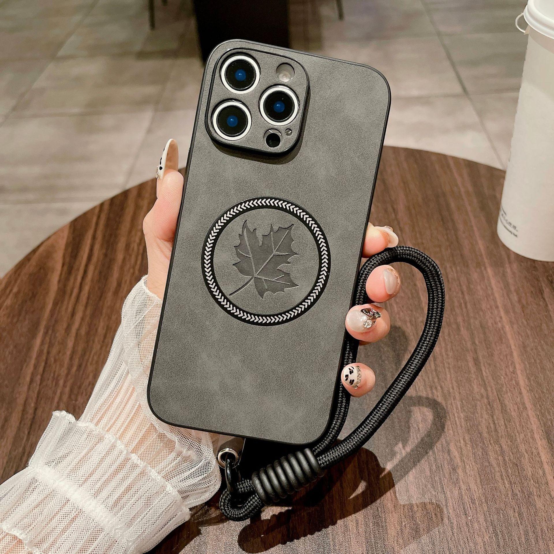 IPhone 16E Lanyard Mobile Phone Case Magnetically Absorbs Maple Leaf Apple 15promax Anti-fall iPhoneXSmax
IPhone 16E Lanyard Mobile Phone Case Magnetically Absorbs Maple Leaf Apple 15promax Anti-fall iPhoneXSmax