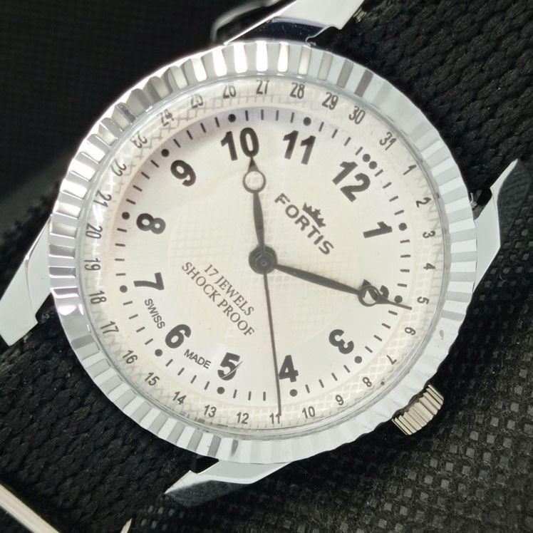 ВОССТАНОВЛЕННЫЕ ШВЕЙЦАРСКИЕ МУЖСКИЕ НАРУЧНЫЕ ЧАСЫ FORTIS WINDING СЕРЕБРЯНЫЙ ЦИФЕРБЛАТ 622c-a416865-2 lot622c-a416865
ВОССТАНОВЛЕННЫЕ ШВЕЙЦАРСКИЕ МУЖСКИЕ НАРУЧНЫЕ ЧАСЫ FORTIS WINDING СЕРЕБРЯНЫЙ ЦИФЕРБЛАТ 622c-a416865-2 lot622c-a416865