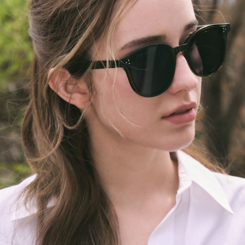 RaJu Leo Sunglasses_3 Color dark green
RaJu Leo Sunglasses_3 Color dark green
