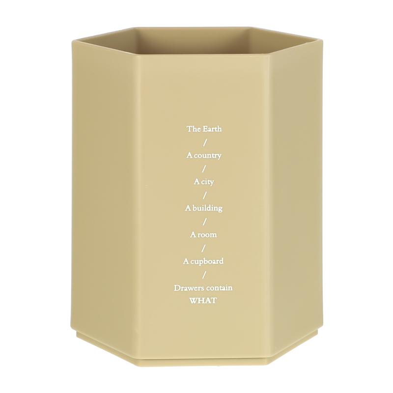 Простой однотонный шестиугольный держатель для ручек, настольный органайзер, школьный и офисный держатель для карандашей, коробка для хранения канцелярских принадлежностей, контейнер, подарок
Простой однотонный шестиугольный держатель для ручек, настольный органайзер, школьный и офисный держатель для карандашей, коробка для хранения канцелярских принадлежностей, контейнер, подарок