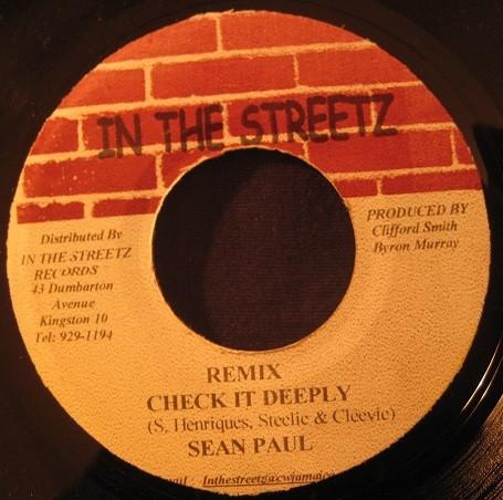 7inch Record DANNY ENGLISH & SINGER J / SEAN PAU - Big Gun / Check It Deeply (Remix) NONE In The Streetz Jamaica Reggae, Ska & Dub Used
7inch Record DANNY ENGLISH & SINGER J / SEAN PAU - Big Gun / Check It Deeply (Remix) NONE In The Streetz Jamaica Reggae, Ska & Dub Used