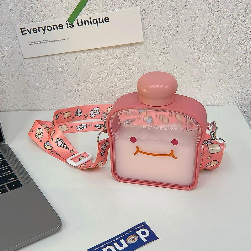 Милая бутылка для воды, забавное выражение, дизайн в форме хлеба, для девушек, летняя портативная прямая питьевая емкость для отправки, подарочная чашка с ремешком 380ML красный
Милая бутылка для воды, забавное выражение, дизайн в форме хлеба, для девушек, летняя портативная прямая питьевая емкость для отправки, подарочная чашка с ремешком 380ML красный