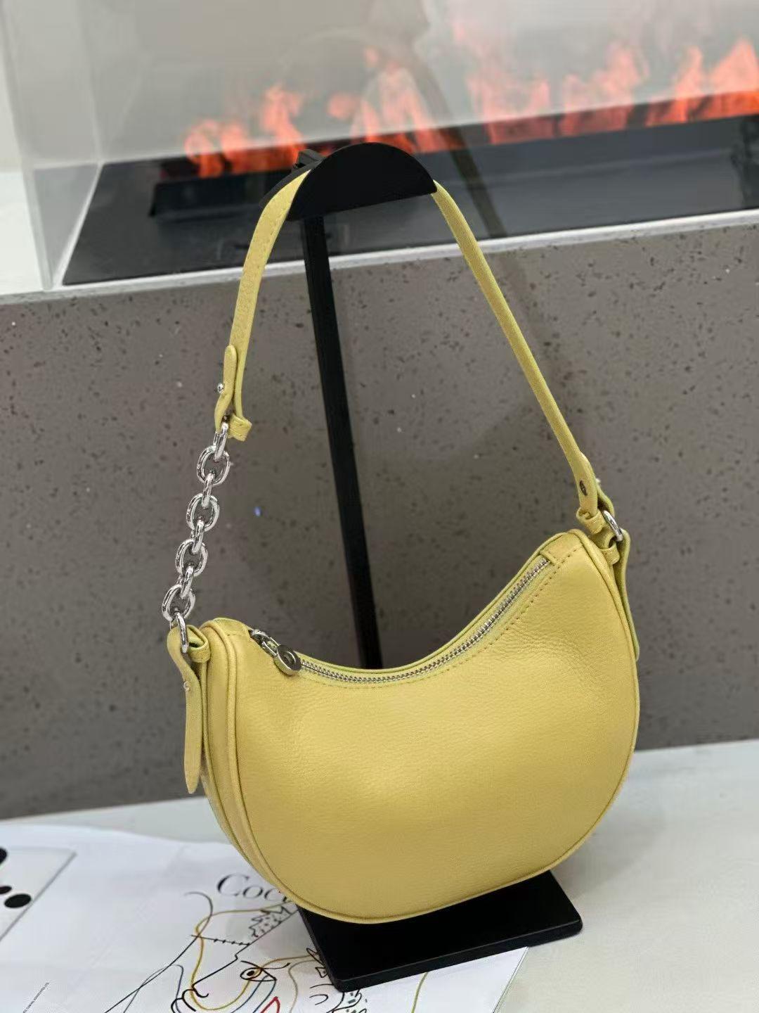 Korean Niche Casual Women s Leather Dumpling Bag: Trendy Underarm, Shoulder & Crossbody Style 21cm Length x 6cm Width x 13cm Height жовтий
Korean Niche Casual Women s Leather Dumpling Bag: Trendy Underarm, Shoulder & Crossbody Style 21cm Length x 6cm Width x 13cm Height жовтий