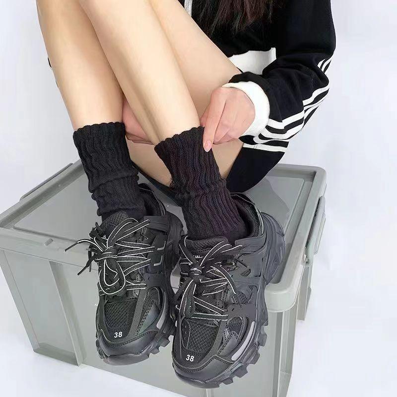 Autumn Winter Simple Premium Feel Versatile Knitted Pile Up Middle Tube Socks Vintage Sweet Cool Trendy INS Casual Sports Socks чёрный
Autumn Winter Simple Premium Feel Versatile Knitted Pile Up Middle Tube Socks Vintage Sweet Cool Trendy INS Casual Sports Socks чёрный