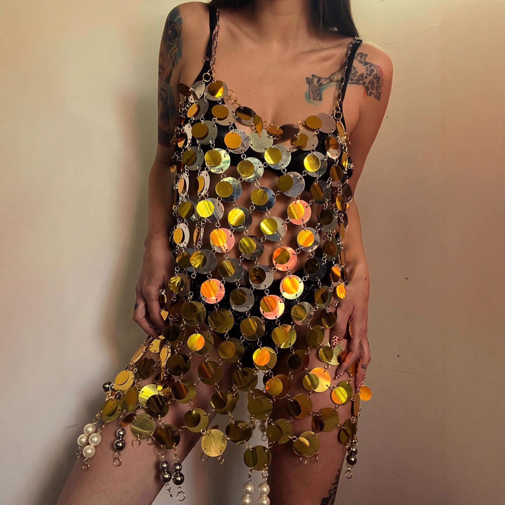 Fashion Splicing Hollow Body Chain
Fashion Splicing Hollow Body Chain