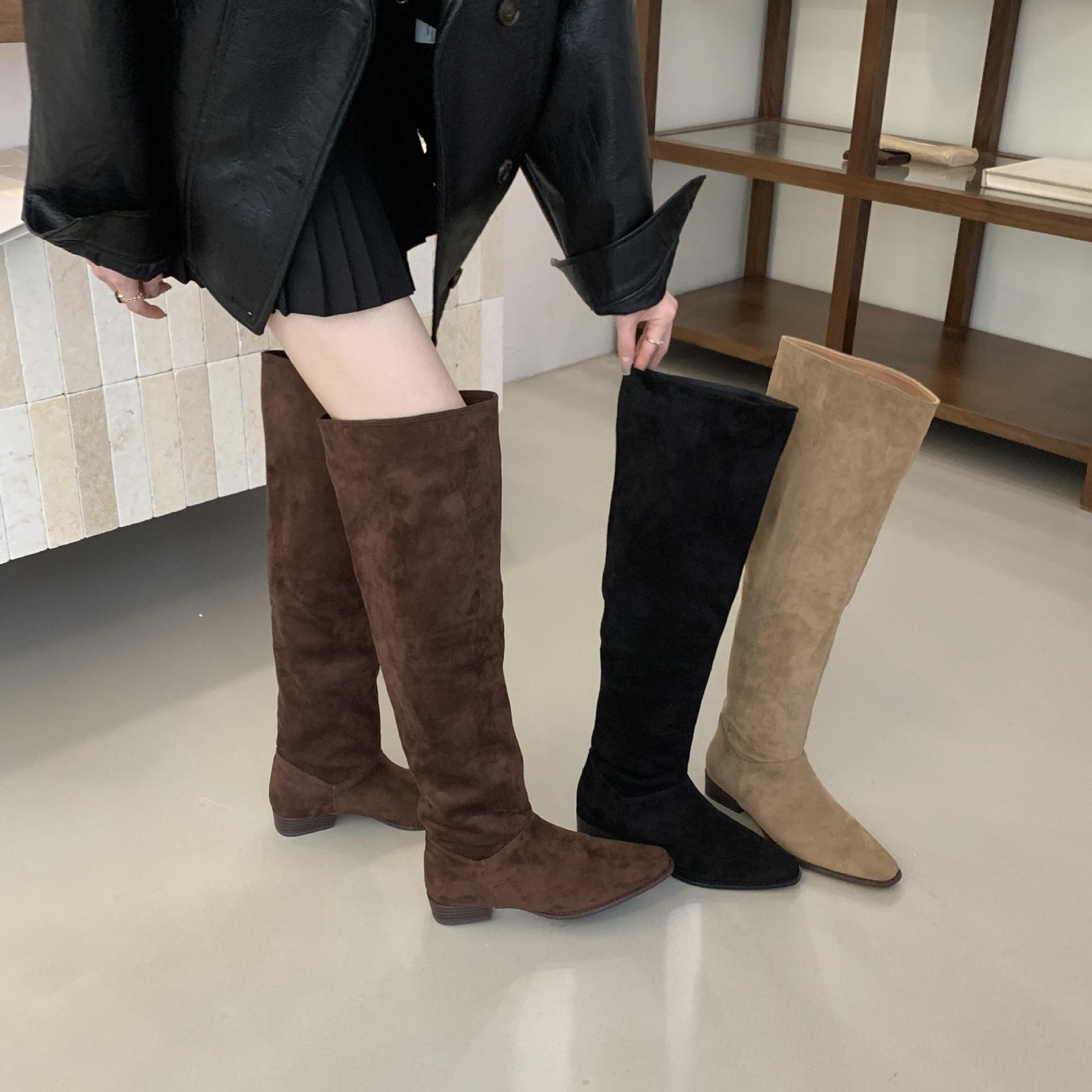 Big tube circumferential boots women s new wide tube thick leg long boots European and American flat bottom stacking boots straight boots suede hig 40 темно-коричневого
Big tube circumferential boots women s new wide tube thick leg long boots European and American flat bottom stacking boots straight boots suede hig 40 темно-коричневого