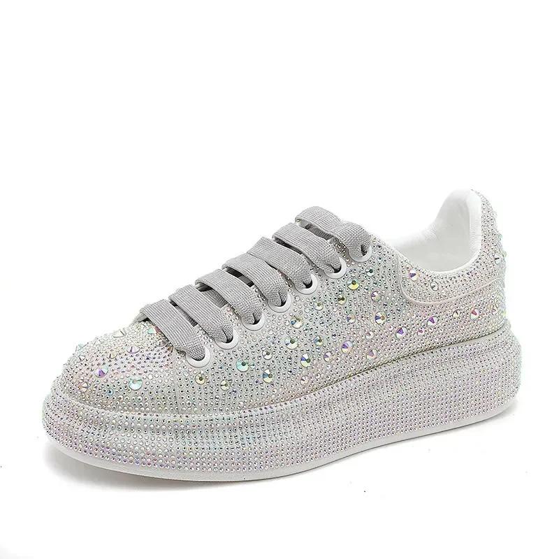Fashion Luxury Rhinestone Decoration Women Sneakers High Quality Light Breathable Comfort Casual Sports Shoes for Women Zapatos De Mujer 35 белый
Fashion Luxury Rhinestone Decoration Women Sneakers High Quality Light Breathable Comfort Casual Sports Shoes for Women Zapatos De Mujer 35 белый