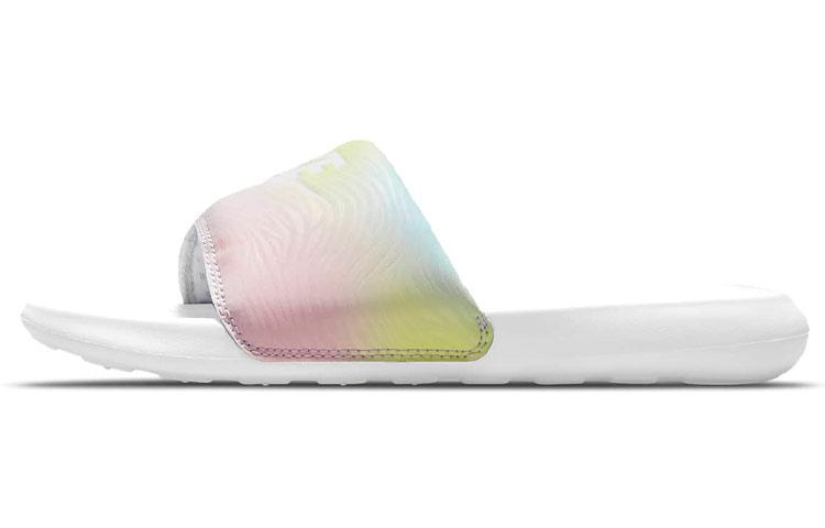 Nike Victori One Printed Slide Pure Violet Gradient Women s CN9676-500 35.5
Nike Victori One Printed Slide Pure Violet Gradient Women s CN9676-500 35.5