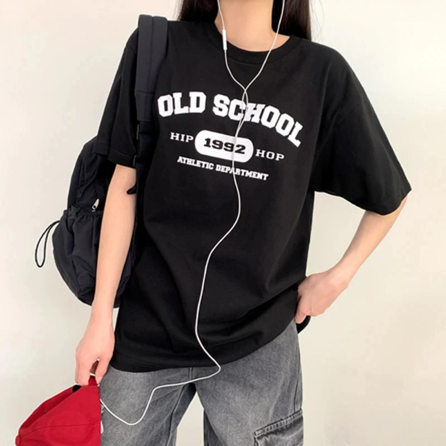 New Korean Women s T-shirt Short Sleeve Pure Cotton T-shirt Round Neck Old School Printed Hip Hop Trendy Casual Oversized Tops XXXXXL чорний
New Korean Women s T-shirt Short Sleeve Pure Cotton T-shirt Round Neck Old School Printed Hip Hop Trendy Casual Oversized Tops XXXXXL чорний