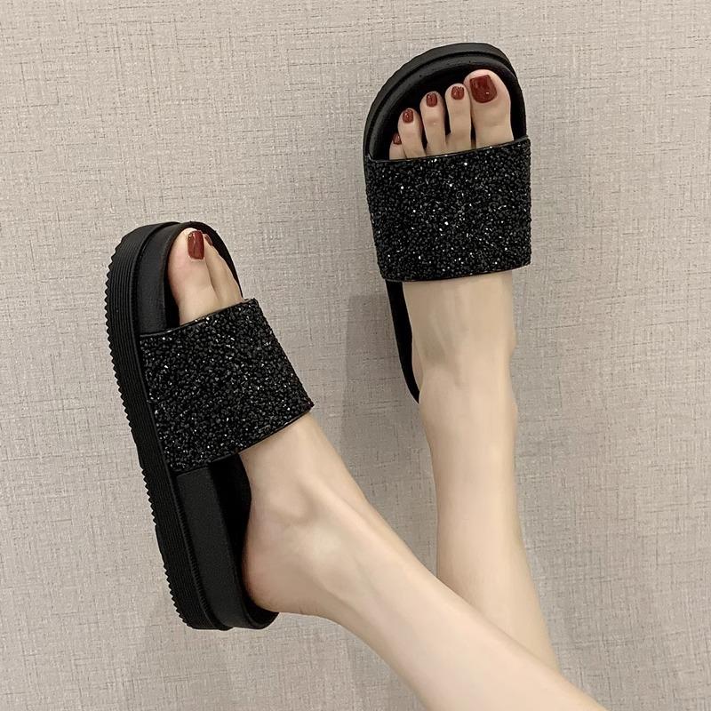 Fashion cool slippers women s summer wear non-slip muffin thick bottom one-word drag versatile slope heel rhinestone beach shoes tide 36-37 Fits 35.36
Fashion cool slippers women s summer wear non-slip muffin thick bottom one-word drag versatile slope heel rhinestone beach shoes tide 36-37 Fits 35.36
