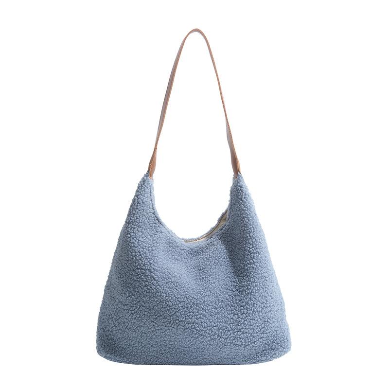 Lamb wool plush bag women s large capacity 2025 new autumn and winter leisure shoulder shopping bag commuter tote bag синій
Lamb wool plush bag women s large capacity 2025 new autumn and winter leisure shoulder shopping bag commuter tote bag синій