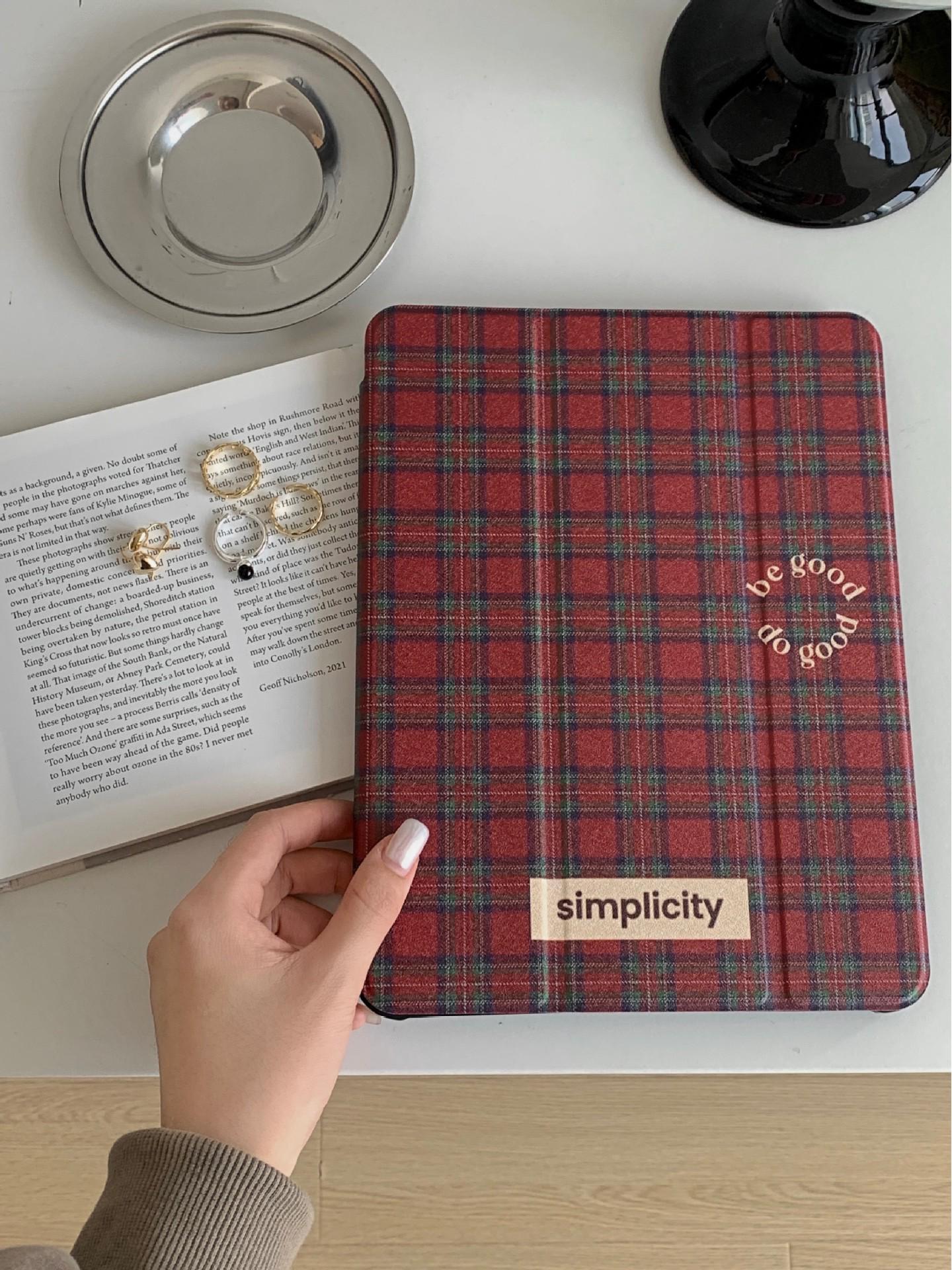 Three-Fold Red Plaid Ink Splatter Heart iPad Case for iPad mini 6 & iPad Pro 20 iPad mini 6/7 (8.3 inches)
Three-Fold Red Plaid Ink Splatter Heart iPad Case for iPad mini 6 & iPad Pro 20 iPad mini 6/7 (8.3 inches)