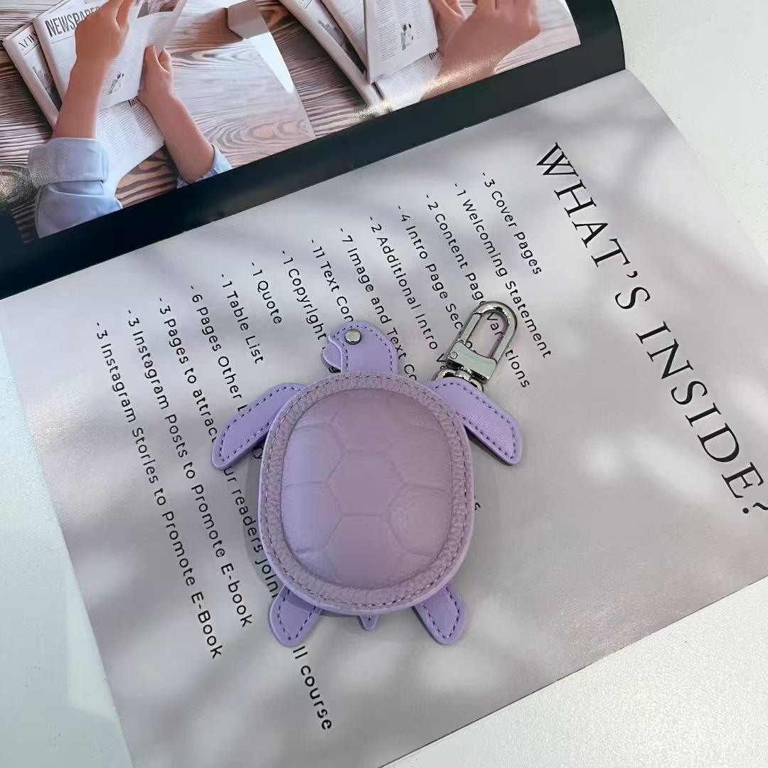 Cute Little Turtle Earphone Bag With Keychain Cowhide Zip Portable Handbag Pendant Mini Key Wallet Coin Purse Storage Bag Charm
Cute Little Turtle Earphone Bag With Keychain Cowhide Zip Portable Handbag Pendant Mini Key Wallet Coin Purse Storage Bag Charm