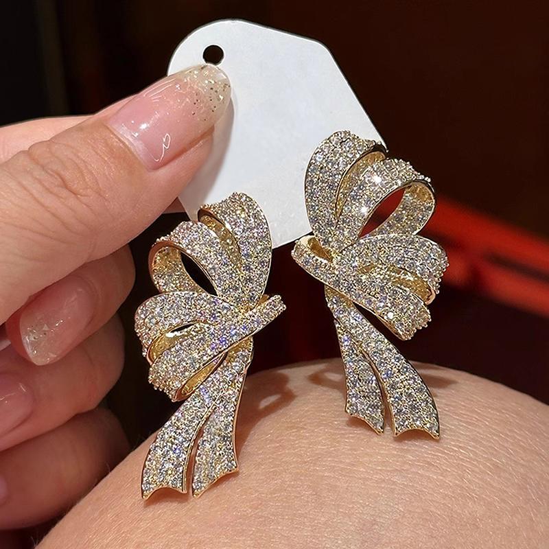 Huitan Aesthetic Women Bow Design Drop Earrings Full Shining CZ Elegant Wedding Engagement Accessories Trendy Zircon for Party
Huitan Aesthetic Women Bow Design Drop Earrings Full Shining CZ Elegant Wedding Engagement Accessories Trendy Zircon for Party