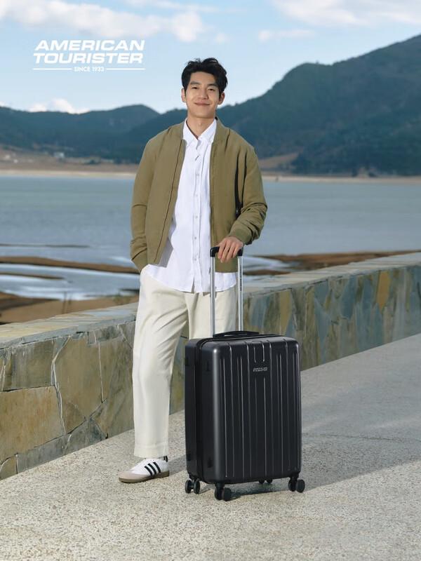 Mei TC3 Hardshell Spinner Luggage
Mei TC3 Hardshell Spinner Luggage