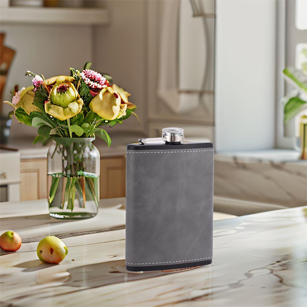 Leakproof Leather Texture Hip Flask Stainless Steel Whiskey Flasks Portable Flagon Man Gifts 6oz коричневий
Leakproof Leather Texture Hip Flask Stainless Steel Whiskey Flasks Portable Flagon Man Gifts 6oz коричневий