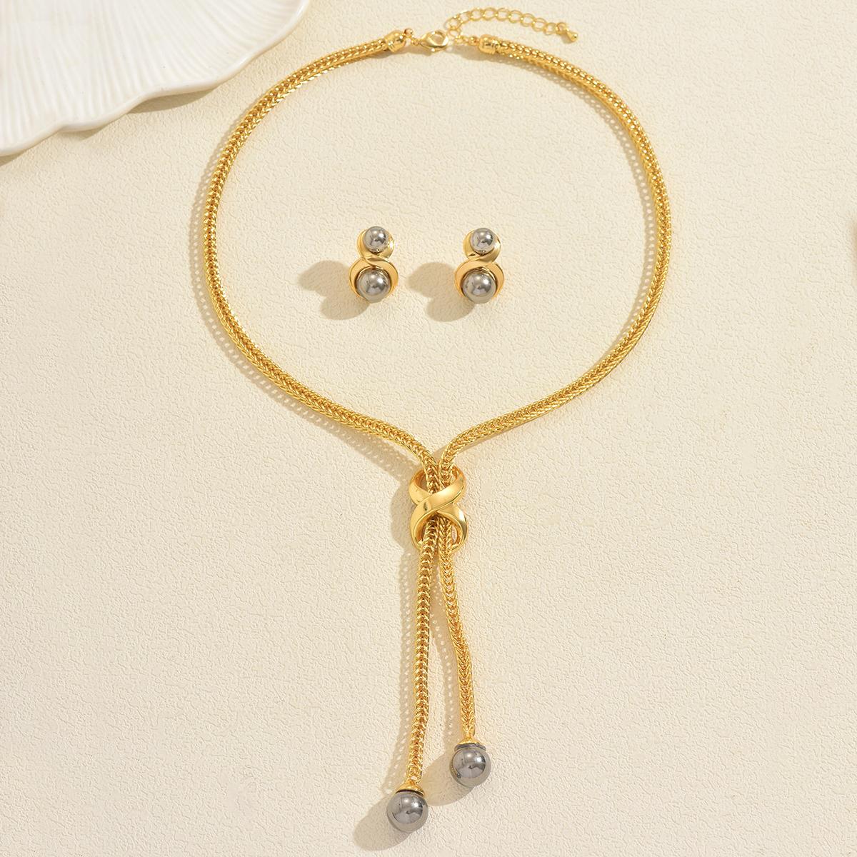 Elegant Geometric Gray Imitation Pearl Jewelry Set (Necklace + Earrings) Luxury Snake Tassel Necklace Women s Daily Wear
Elegant Geometric Gray Imitation Pearl Jewelry Set (Necklace + Earrings) Luxury Snake Tassel Necklace Women s Daily Wear