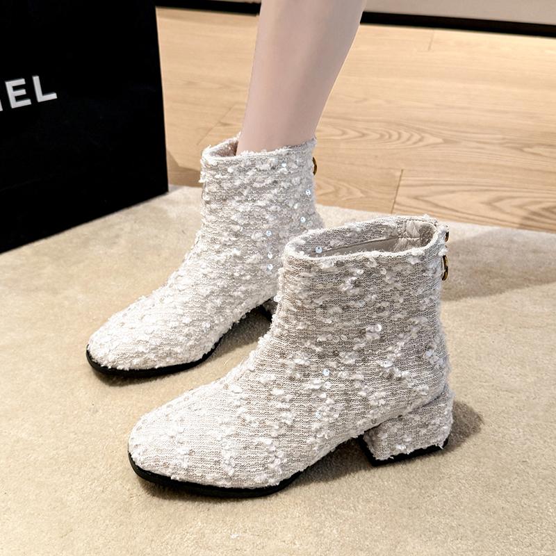 Модные блестящие полусапожки на среднем каблуке для женщин, зимняя новая мода, удобная обувь 2025, элегантные классические короткие сапоги, туфли-лодочки для платья, массивные zapatos 40
Модные блестящие полусапожки на среднем каблуке для женщин, зимняя новая мода, удобная обувь 2025, элегантные классические короткие сапоги, туфли-лодочки для платья, массивные zapatos 40