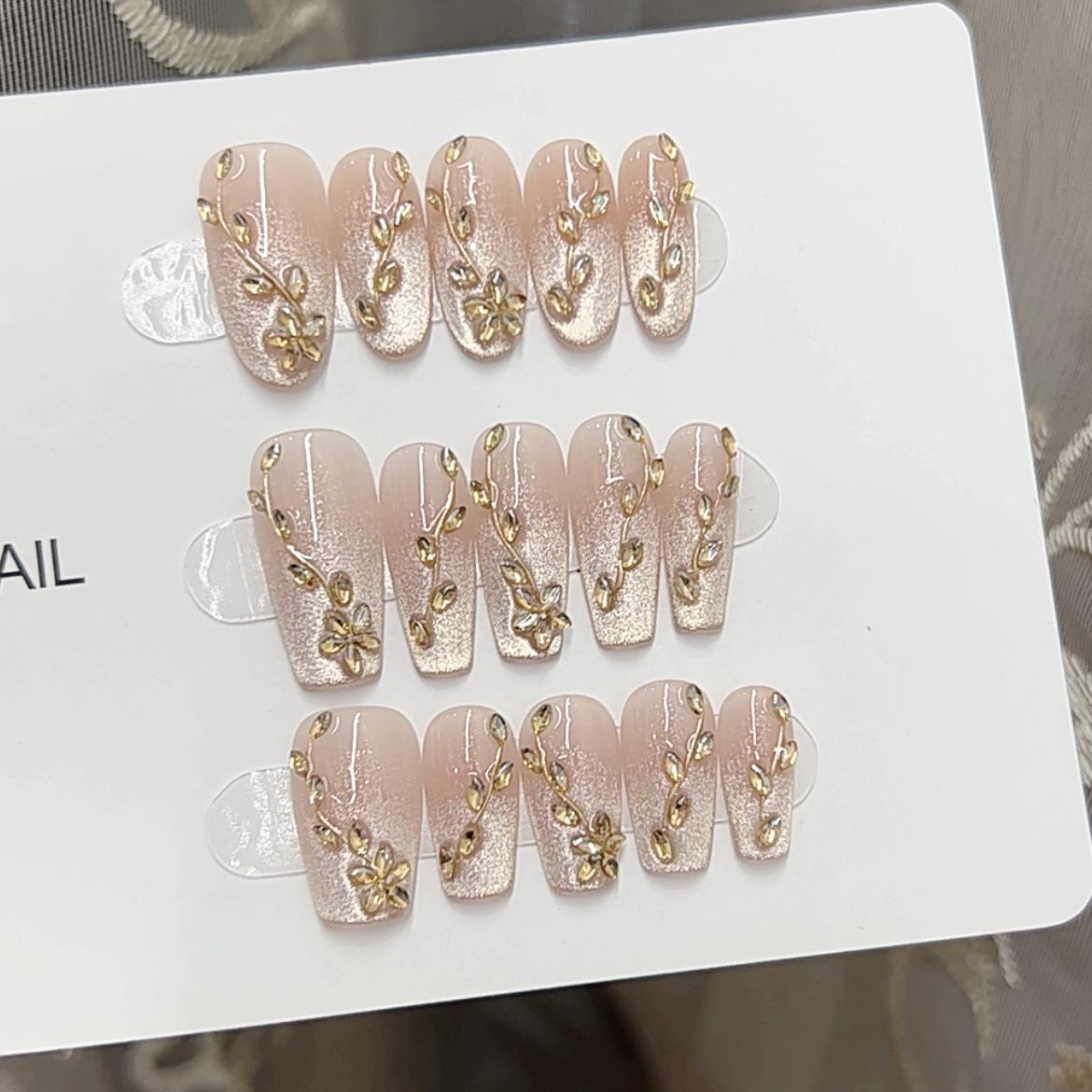 Xiaohongshu Influencer Handmade Reusable Cat Eye Galaxy Moonlight Nail Art Patches Large L
Xiaohongshu Influencer Handmade Reusable Cat Eye Galaxy Moonlight Nail Art Patches Large L