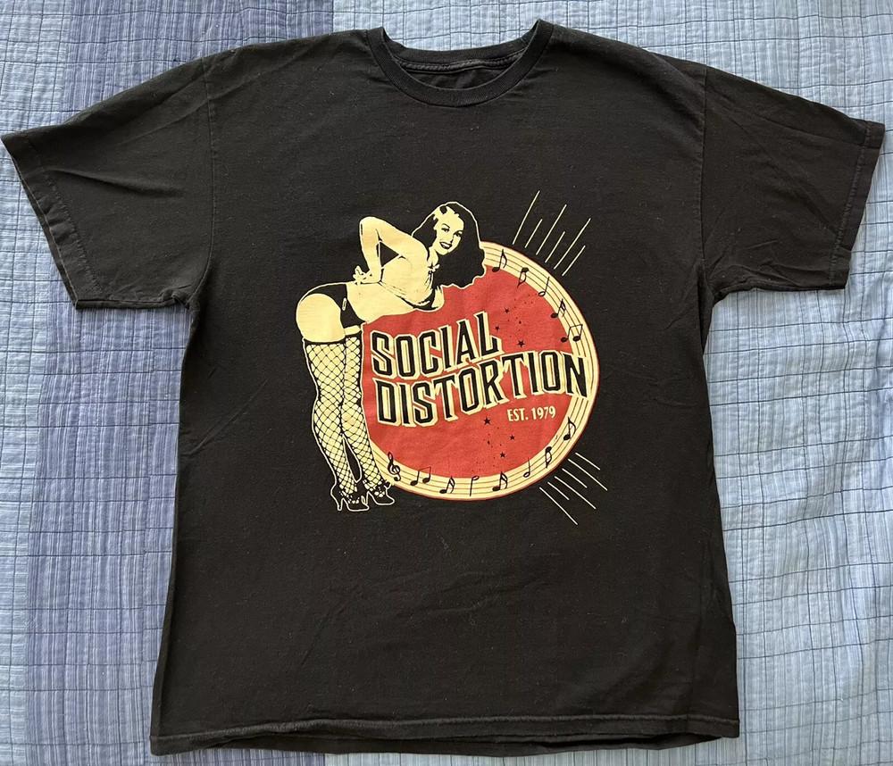 Vtg Social Distortion Band Short Sleeve Cotton Black T Shirt For Men TR122 Unisex T-Shirt S
Vtg Social Distortion Band Short Sleeve Cotton Black T Shirt For Men TR122 Unisex T-Shirt S