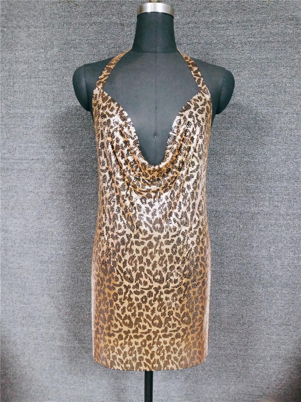 Металева сукня на підтяжках з низьким вирізом LBZ1352 Medium
Металева сукня на підтяжках з низьким вирізом LBZ1352 Medium