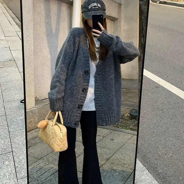 Women s Trendy Loose Knit Cardigan - Mid-Length, Soft and Solid Color for Spring/Autumn S 80-100 lbs
Women s Trendy Loose Knit Cardigan - Mid-Length, Soft and Solid Color for Spring/Autumn S 80-100 lbs