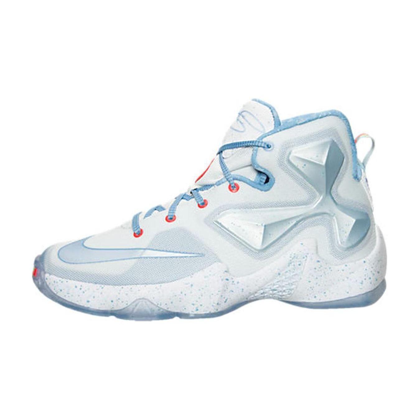 Детские кроссовки Nike LeBron 13 GS Xmas White Summit-White Blue-Tint-Light-Blue 824502-144
Детские кроссовки Nike LeBron 13 GS Xmas White Summit-White Blue-Tint-Light-Blue 824502-144