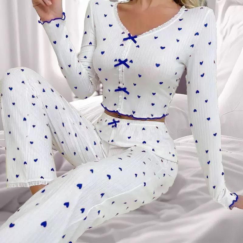 Европейский и американский пижамный комплект с принтом сердец, с V-образным вырезом и длинными рукавами для женщин - Двойка с длинными брюками M синий
Европейский и американский пижамный комплект с принтом сердец, с V-образным вырезом и длинными рукавами для женщин - Двойка с длинными брюками M синий