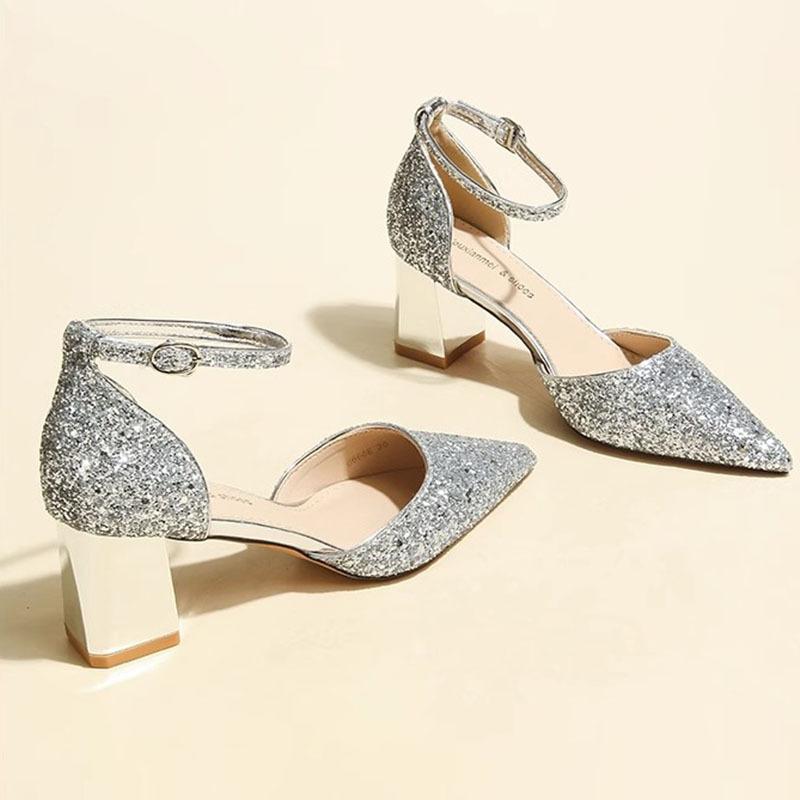 Sequins hollow word with thick heel sparkling temperament wedding banquet 2024 wedding shoes high heels women s dress elegant single shoes 34 рожевий колір золота
Sequins hollow word with thick heel sparkling temperament wedding banquet 2024 wedding shoes high heels women s dress elegant single shoes 34 рожевий колір золота